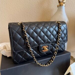 Chanel Black Quilted Shoulder Bag with Gold Chain Medium Caviar ghw microchip